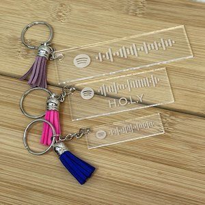 Spotify keychain - Personalized Keychain, Gift for him or her
